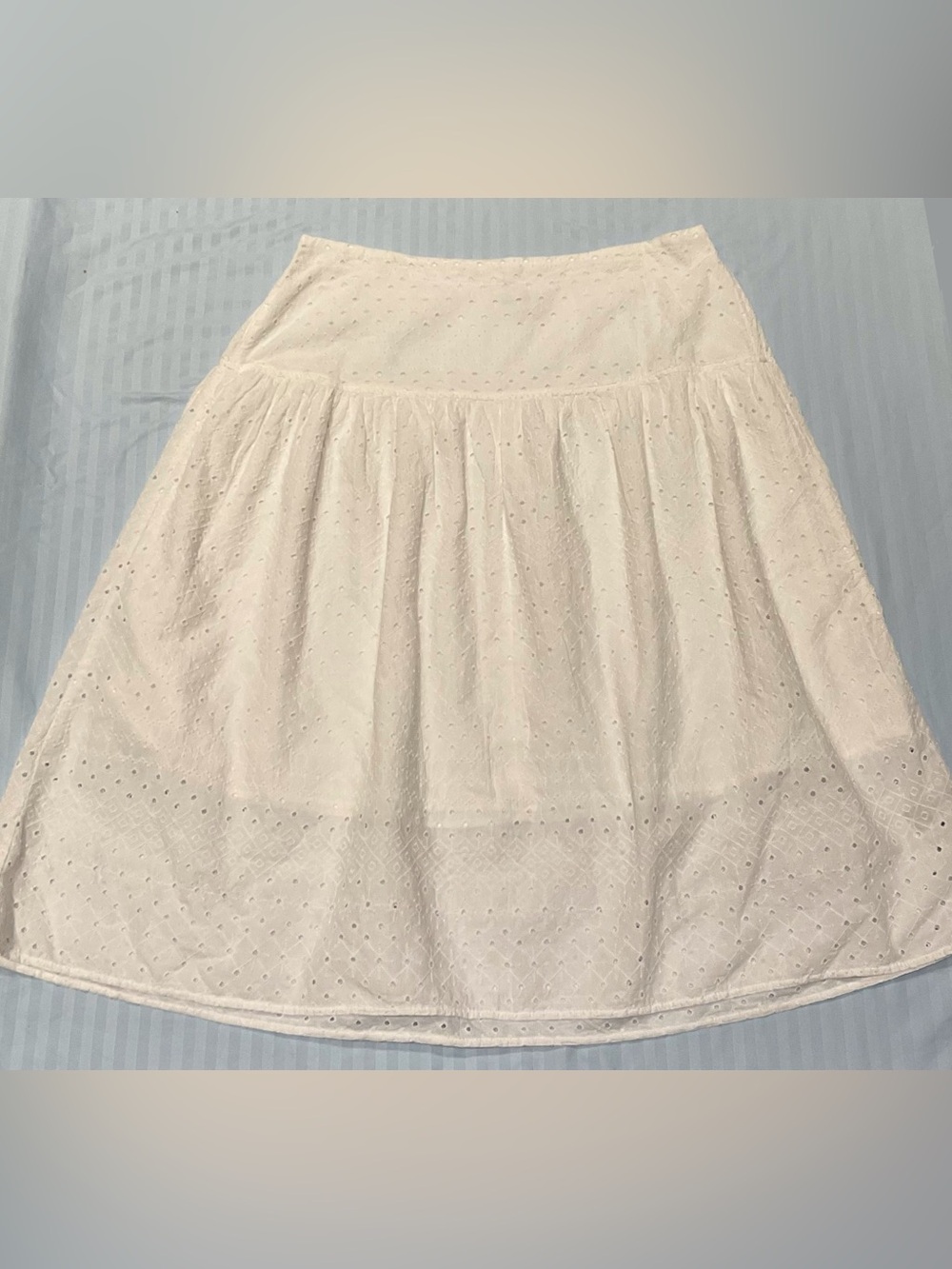 Old navy Women's White Eyelet A-Line Skirt XL
